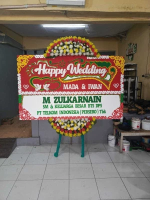 Papan Bunga di Larangan